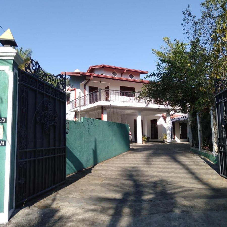 Sun Set Forest Villa Канди Екстериор снимка